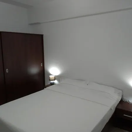 Lucia, La 10 M De Plaja, Superba Spre Mare Apartment *